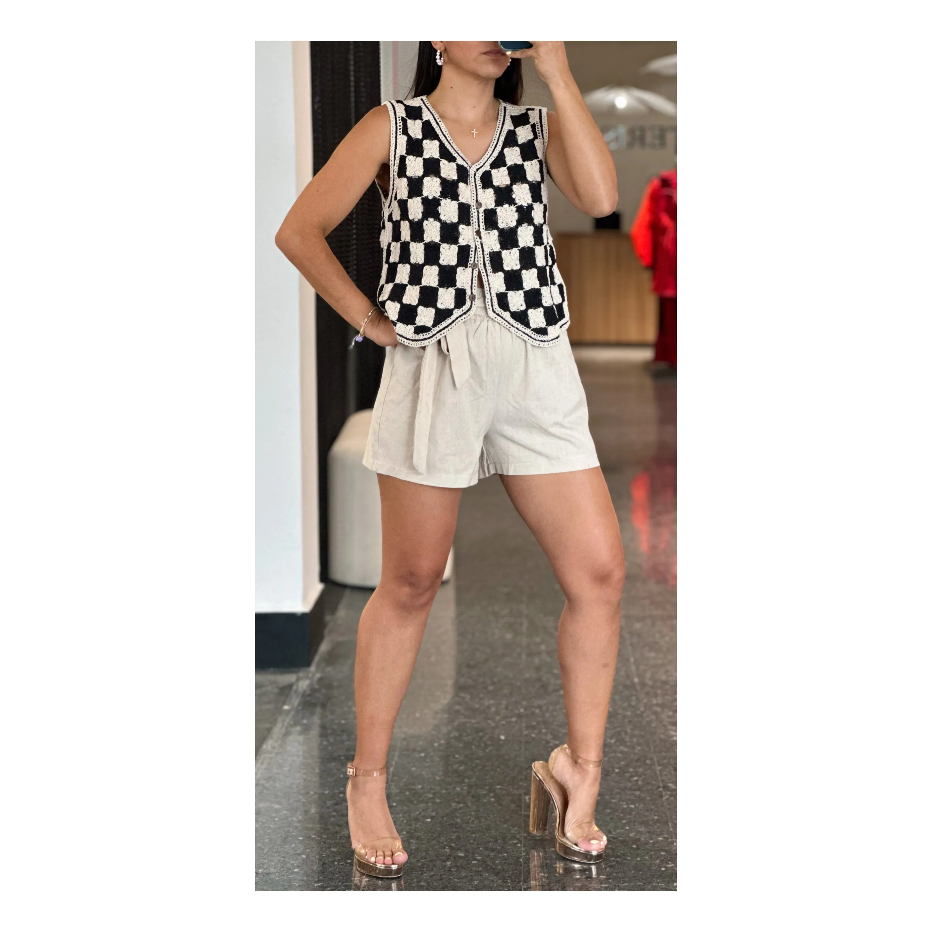 CREAM SHORT PANT