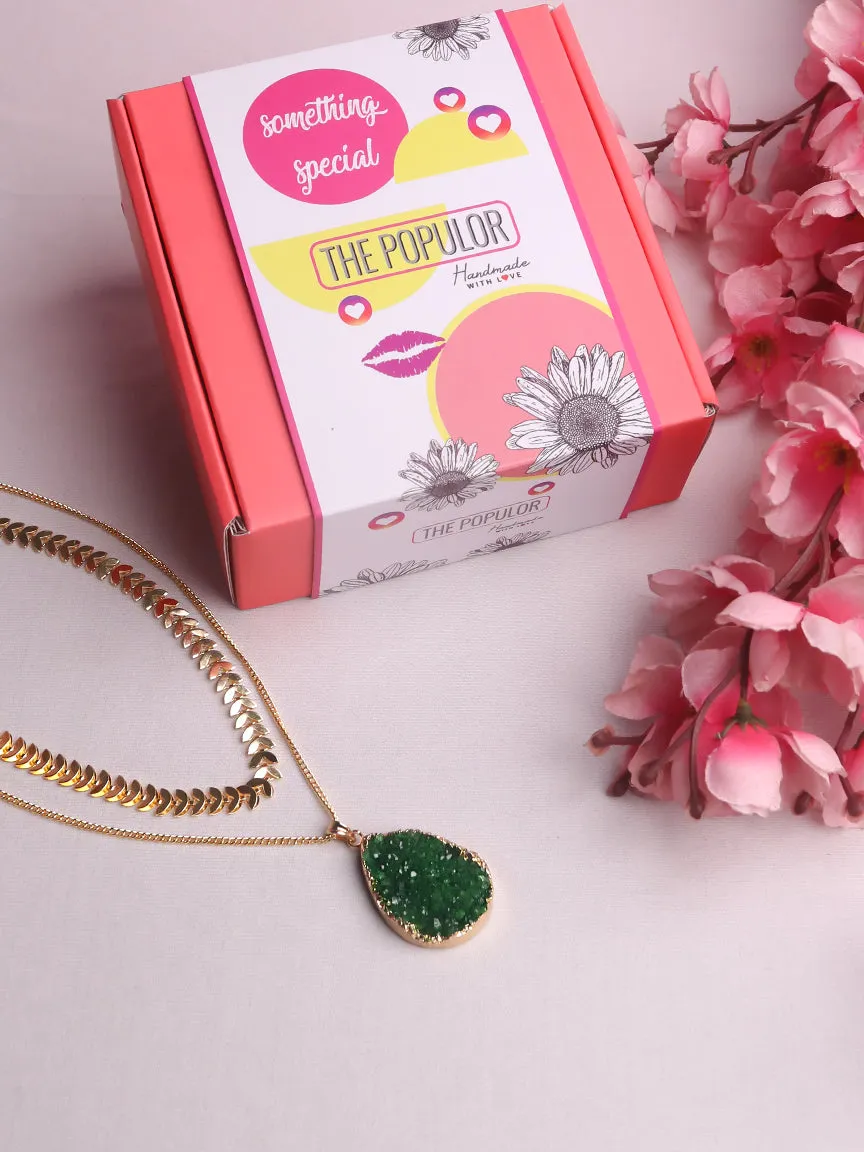 Gold Layer Necklace   Druzy Pendant