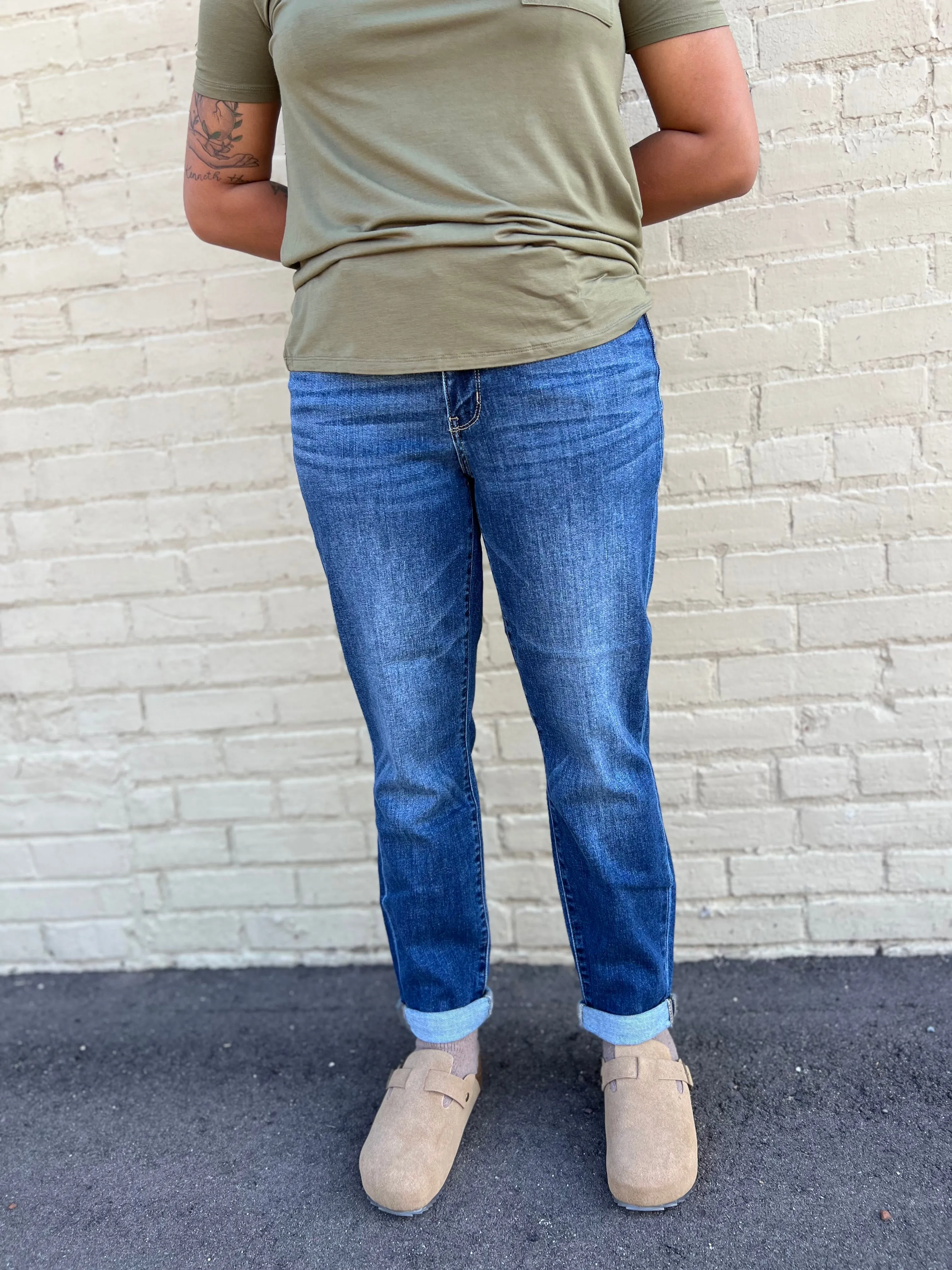 Judy Blue Midrise Cuffed Boyfriend