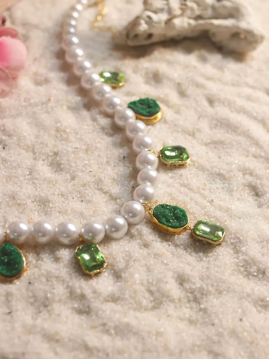 Pearls and Emerald Crystals Necklace