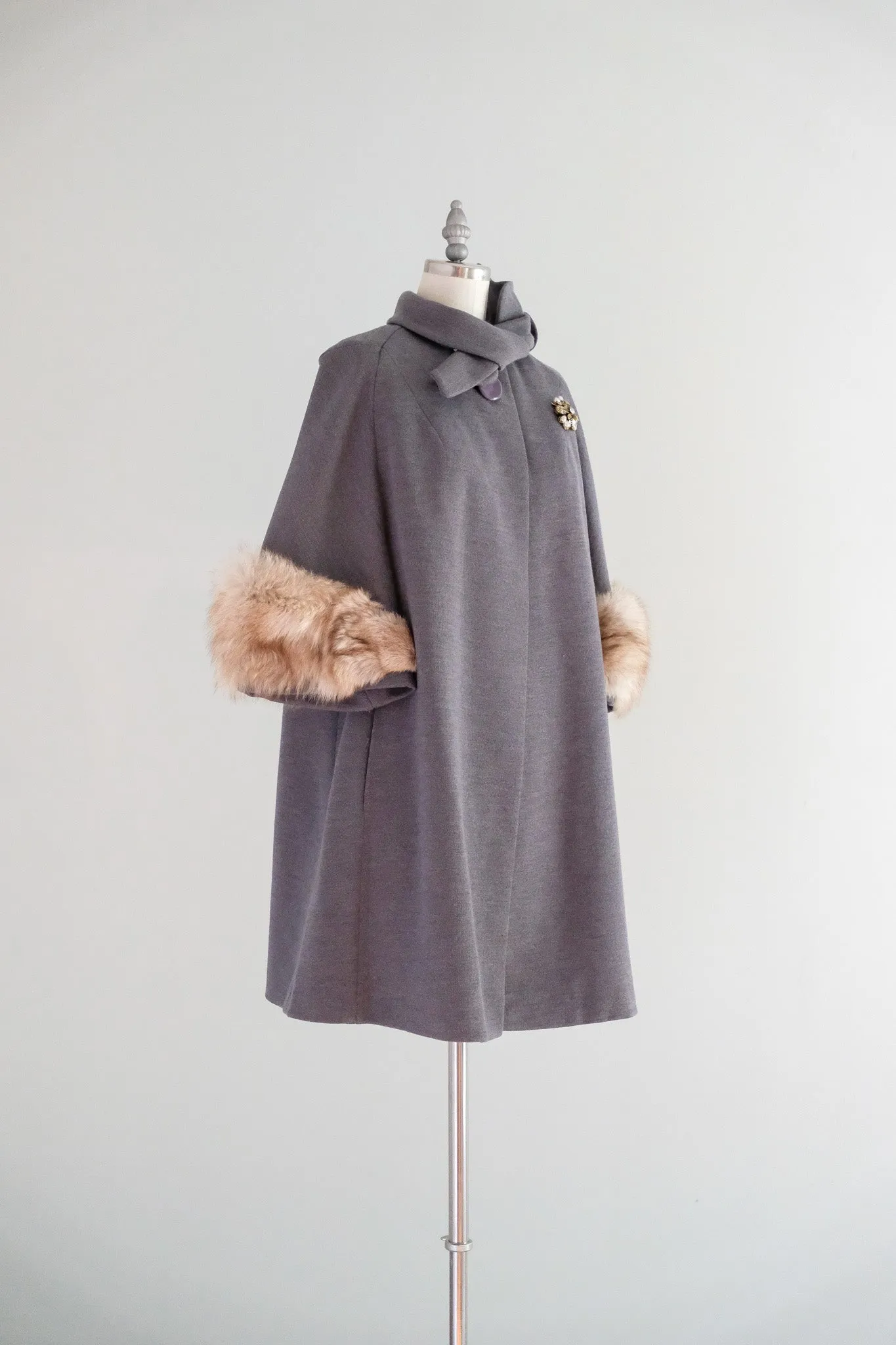 Vintage 1960's Grey Wool Swing Coat with Fur Cuffs / M