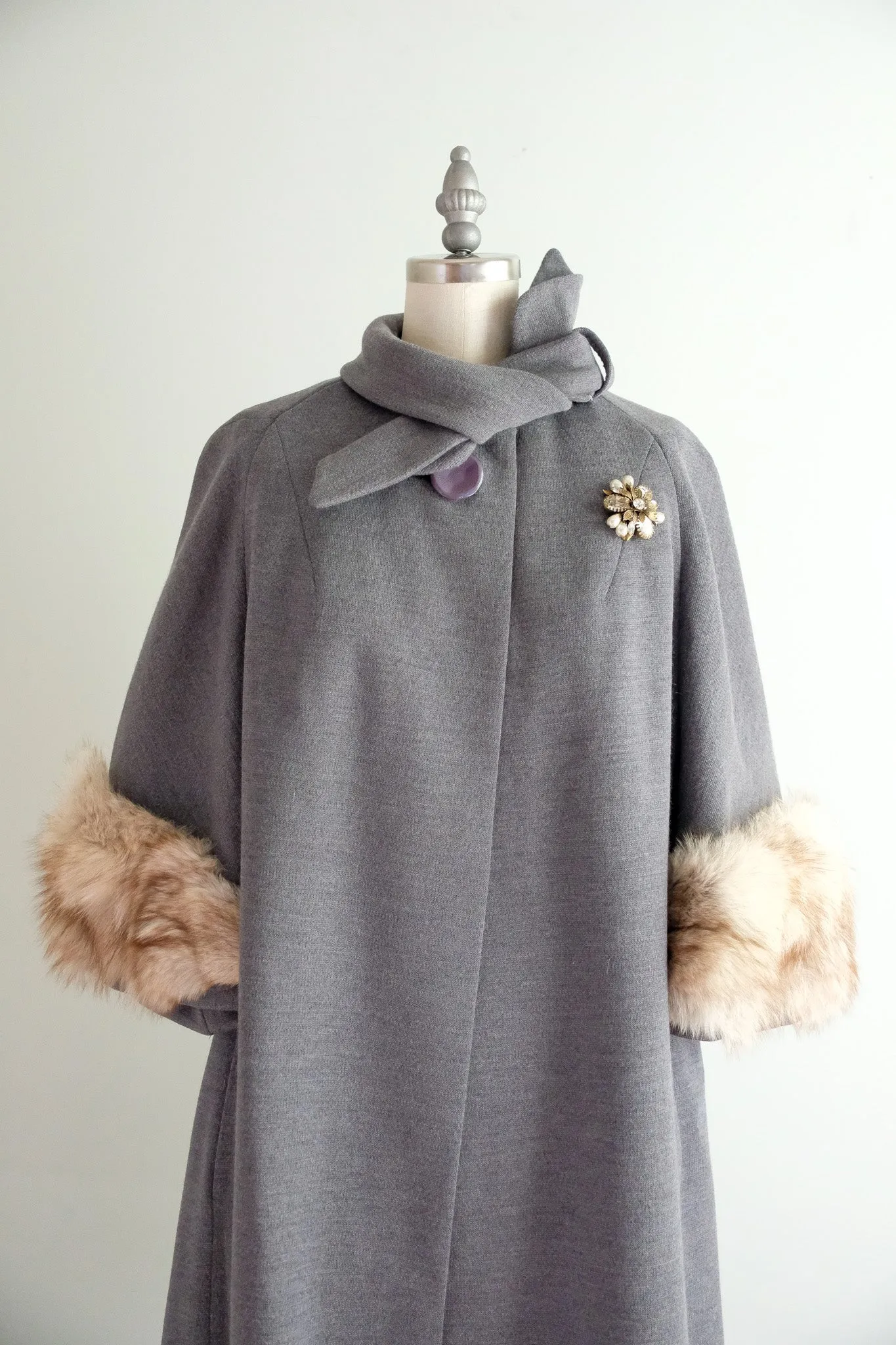 Vintage 1960's Grey Wool Swing Coat with Fur Cuffs / M