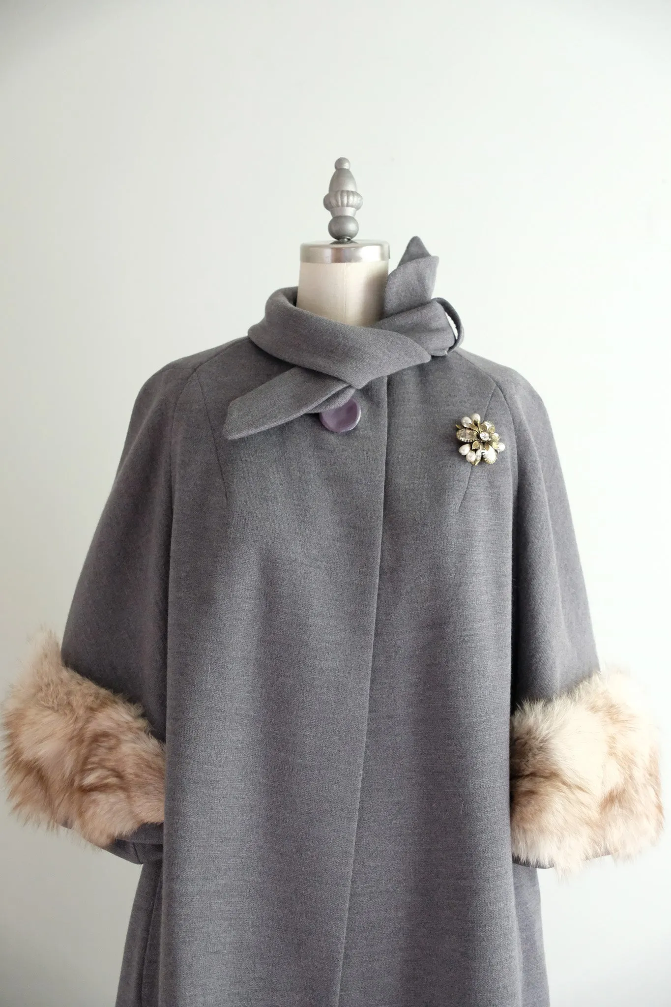 Vintage 1960's Grey Wool Swing Coat with Fur Cuffs / M