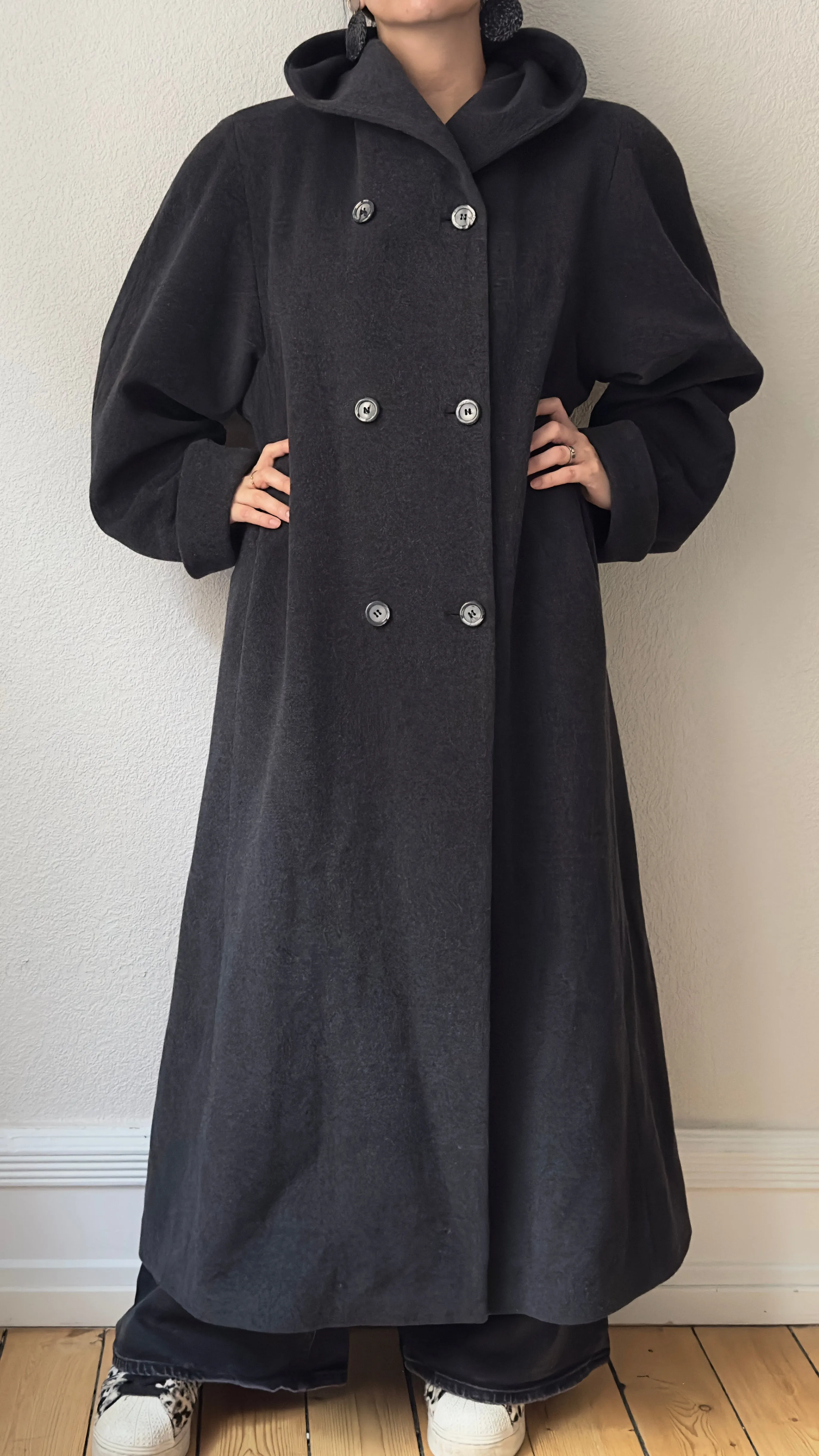Vintage Gray Hooded Maxi Coat - size M-L
